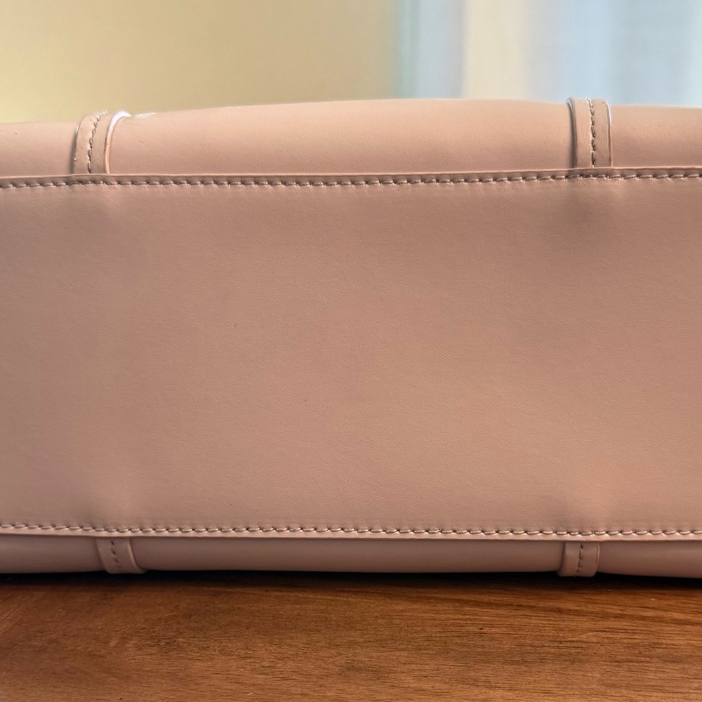 kate spade Pale Pink Shoulder Bag with Navy Trim - Picture 2 of 8